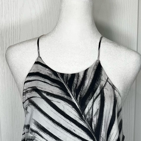 NWT Revolve Krisa Mini Slip Dress Black White Keyhole Size Large - Picture 3 of 13